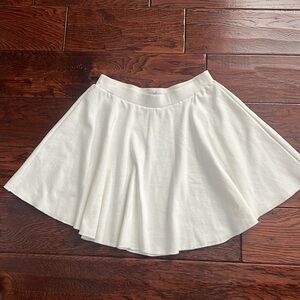 Indah Body White Skirt / Size 1